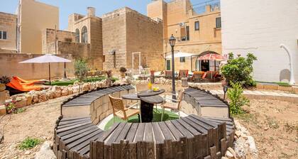 Ta Indri Holiday Home