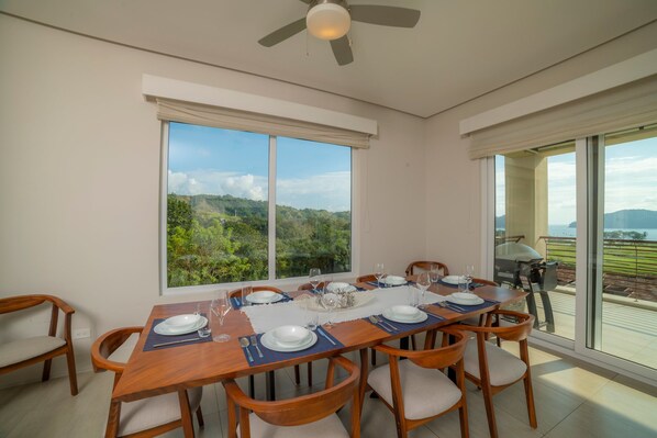 Dining - Miramar 5D 3 bdr Ocean View in Los Suenos (Herradura Bay)