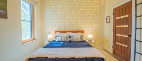 Second bedroom with memory foam Queen bed
