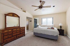 4 bedrooms, iron/ironing board, travel cot, free WiFi