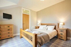 3 bedrooms, individually decorated, individually furnished, free WiFi - Jackdaw (Bamburgh)