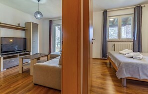 1 makuuhuone, vauvan matkasänky, ilmainen Wi-Fi, vuodevaatteet