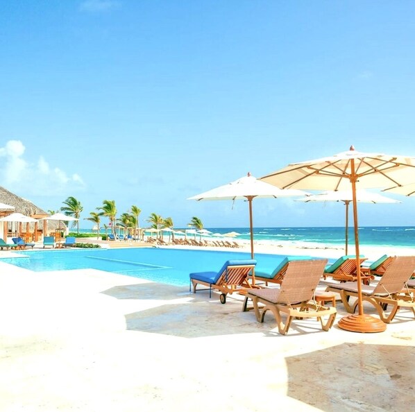 Alberca al aire libre 