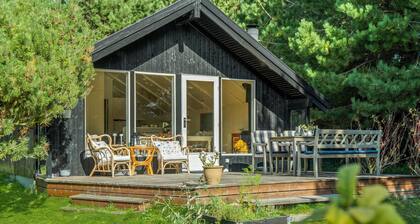 Beautiful home in Humble with WiFi