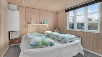 2 bedrooms, free WiFi