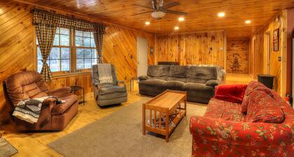 Nelson Estate - ATV and snowmobile access!