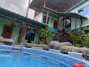 Fachada da propriedade