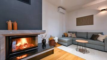 TV connectée, cheminée