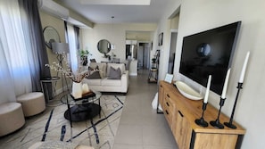 Smart-TV, Tischtennisplatte