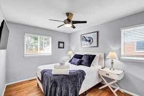 3 bedrooms, iron/ironing board, free WiFi, bed sheets