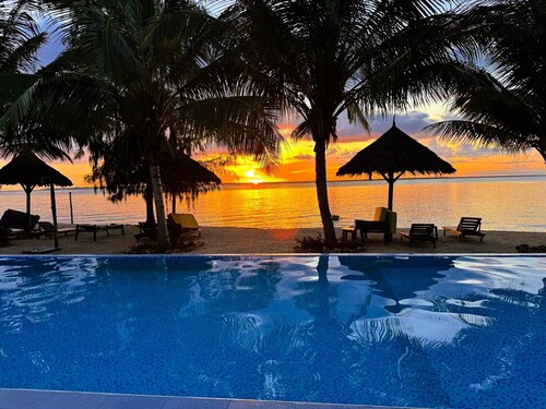  Superior Oceanview Suite - Sleeps 5 Guests