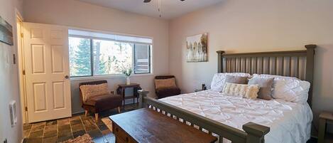 1 quarto, ferros/tábuas de passar roupa, Wi-Fi, roupa de cama