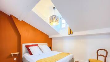 2 chambres, fer et planche à repasser, Wi-Fi, draps fournis