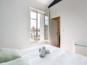 1 soverom, strykejern/-brett, wi-fi og sengetøy