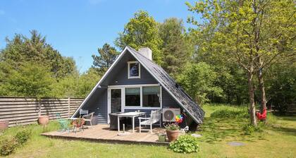 Gorgeous home in Samsø with WiFi