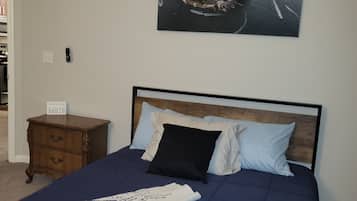 2 多间卧室、熨斗/熨衣板、免费 WiFi、床单