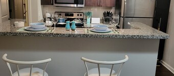 Stylish and Spacious, Close to the Hospital