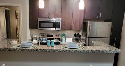 Stylish and Spacious, Close to the Hospital