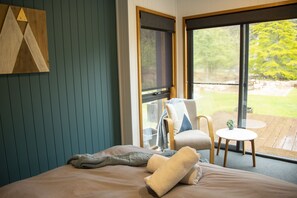 4 bedrooms, Internet, bed sheets - Boutique Snowy Mountains Getaway - Relax | Reconnect | Recharge (Yaouk)
