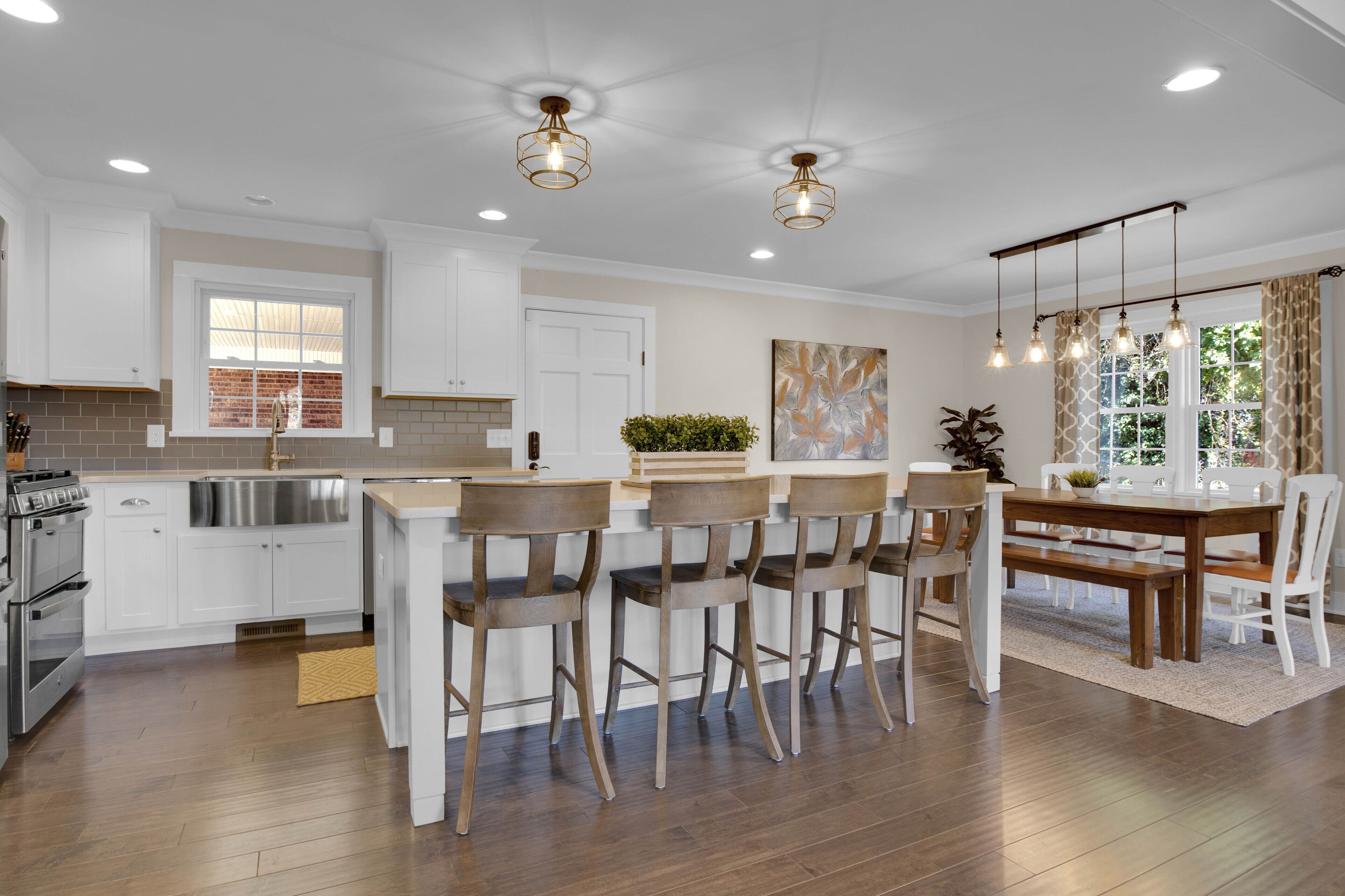 冰箱、微波炉、烤箱、炉灶