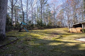 Children's area - Tiger Walk - 3 Miles from Death Valley! (Clemson)
