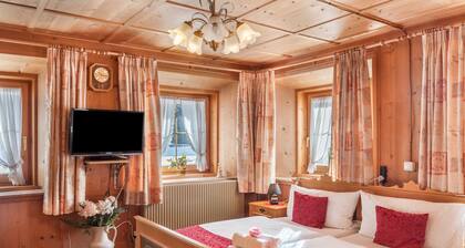 Ferienhaus 'Ferienhaus Wechner' mit Bergblick, privater Terrasse und WLAN