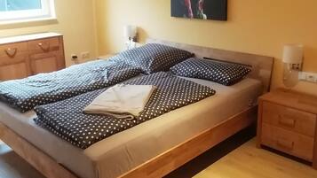 2 sovrum, gratis wi-fi och sÀngklÀder