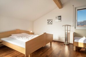 3 makuuhuonetta, ilmainen Wi-Fi, vuodevaatteet