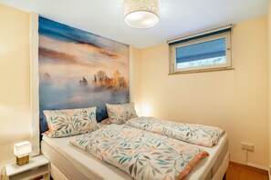 1 quarto, Wi-Fi de cortesia, roupa de cama