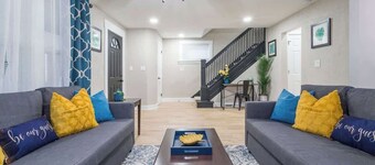 King Bed Suite, *Spacious Newly Remodeled House*