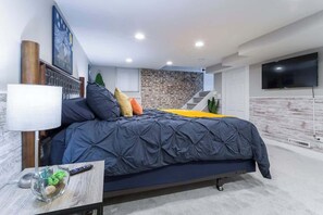 3 bedrooms, iron/ironing board, travel crib, WiFi