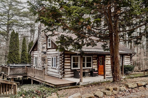 Rustic Mountain Getaway w/ Pool + Hot Tub Near Penn's Creek