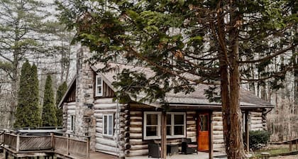 Rustic Mountain Getaway w/ Pool + Hot Tub Near Penn's Creek