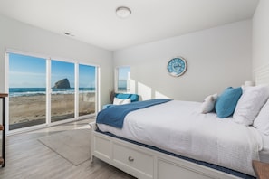 4 bedrooms, free WiFi, bed sheets