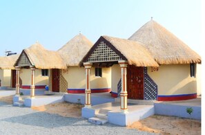 Front of property - Ram Rann Resort (Bhachau)