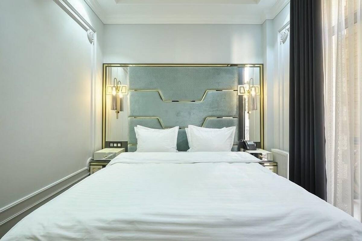 In-room safe, desk, blackout drapes, WiFi (free)