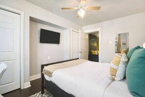 1 chambre, bureau, fer et planche à repasser, Wi-Fi gratuit