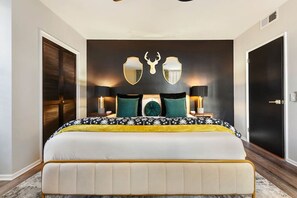 2 habitaciones, escritorio, tabla de planchar con plancha y wifi gratis 