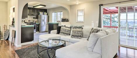 TV, videogiochi, impianto stereo, monitor per computer