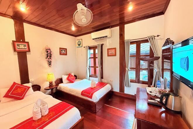 Minibar, individually decorated, desk, laptop workspace