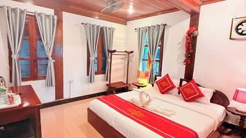 Superior Double Room | Minibar, individually decorated, desk, laptop workspace