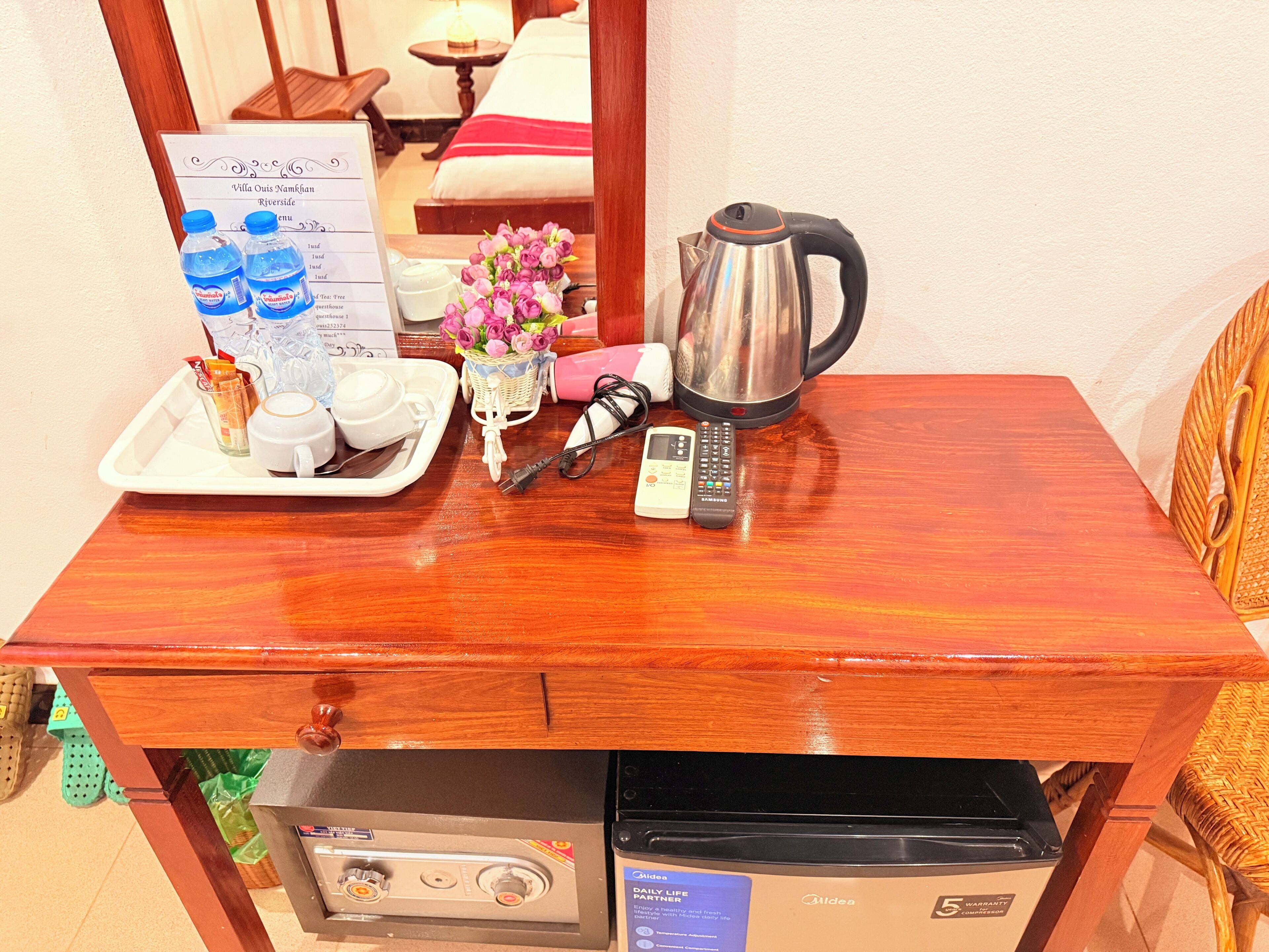 Minibar, individually decorated, desk, laptop workspace