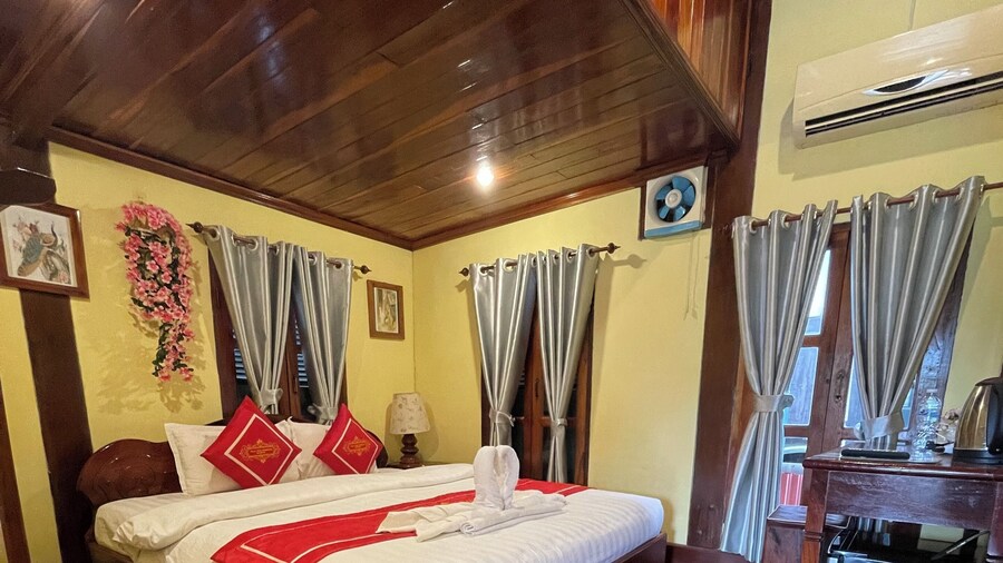 Villa Ouis NamKhan Riverside