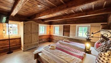 4 Schlafzimmer, Schreibtisch, Bügeleisen/Bügelbrett, WLAN