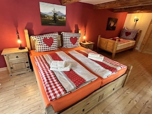2 Schlafzimmer, Schreibtisch, Internetzugang