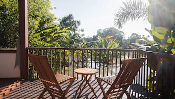 Studio | 1 bedroom, individually furnished, free WiFi, bed sheets