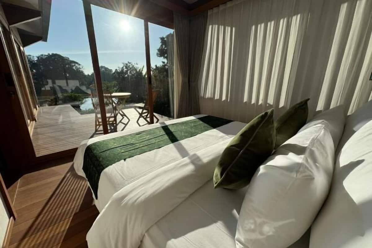 Individually furnished, free WiFi, bed sheets