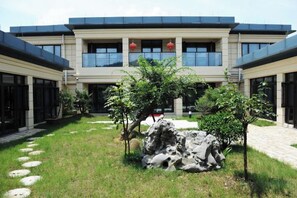 Unclassified image, 5 of 80, button - Heye Hotel (Anji)