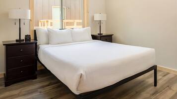 6 quartos, ferros/tábuas de passar roupa, Wi-Fi de cortesia