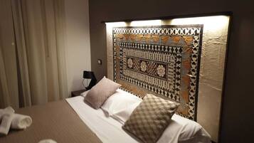 In-room safe, free WiFi, bed sheets